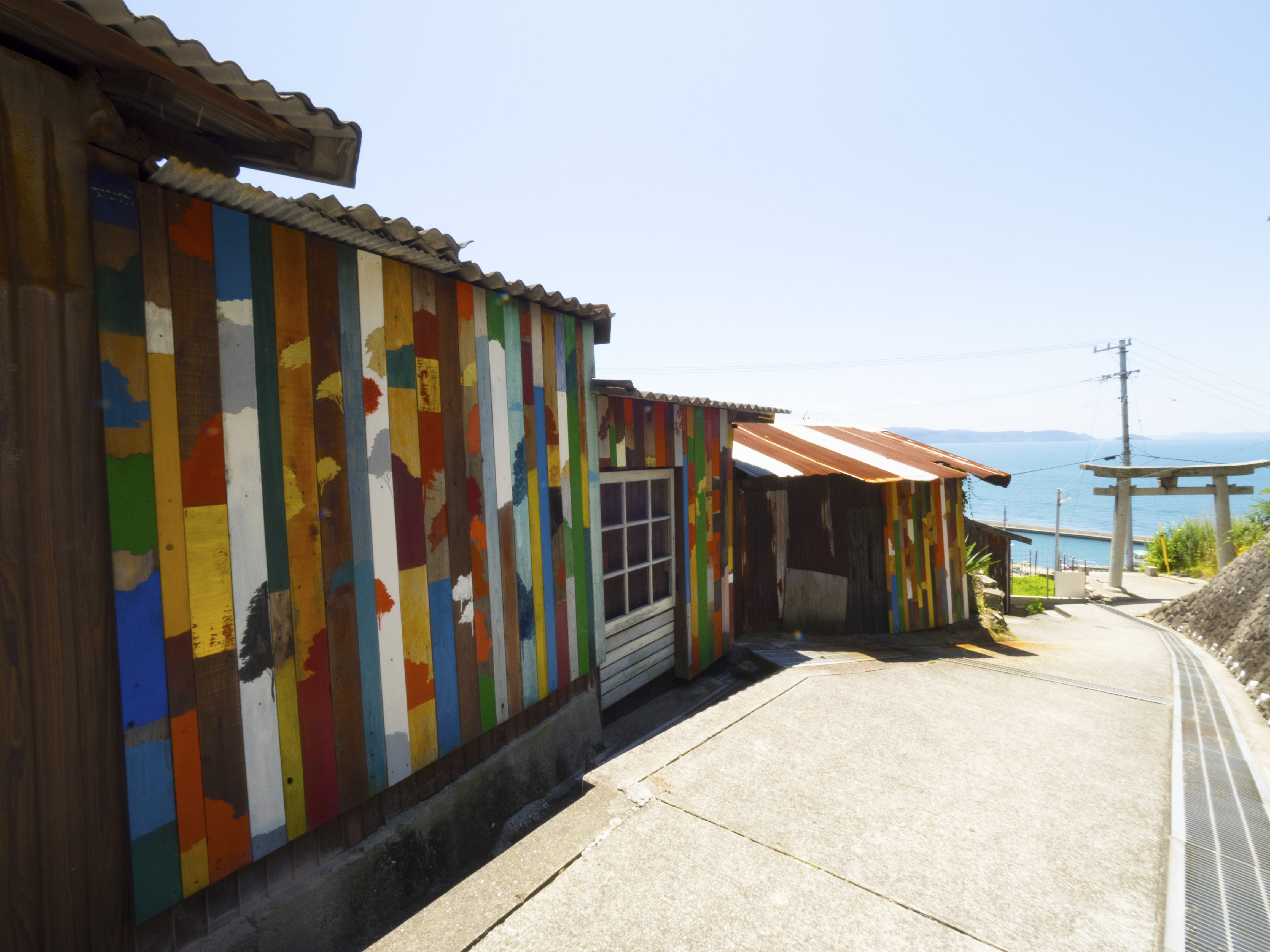 Inland_Sea_Odyssey_Street_art_in_Ogijima.jpg