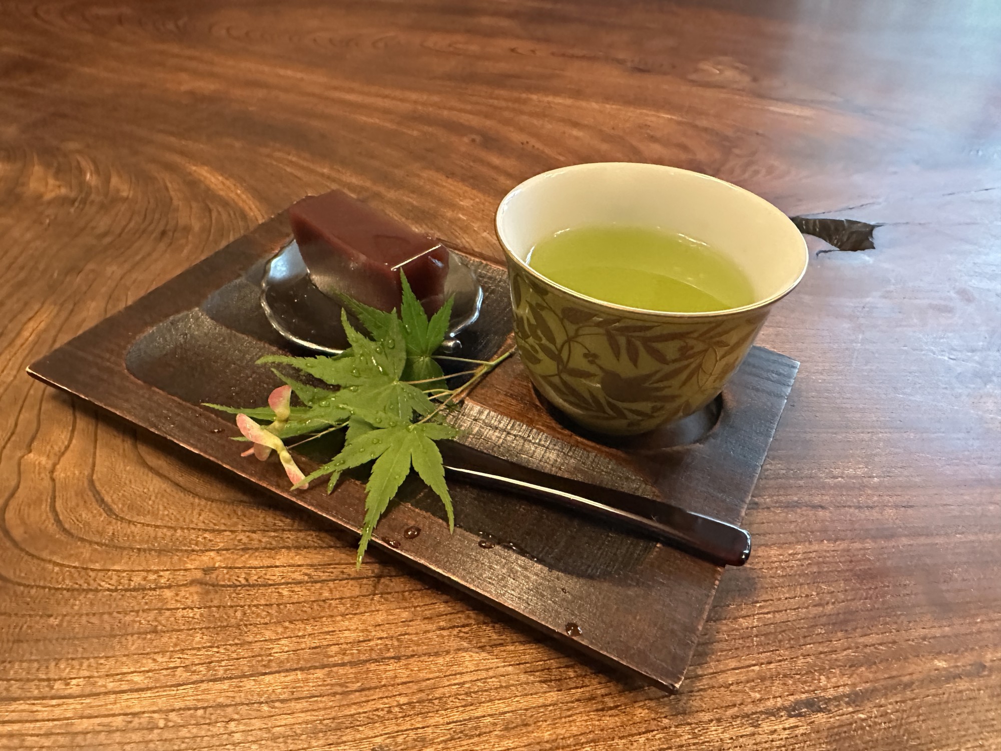 9_Onsen_Gastronomy_Kiso_in_Nagano_Wagashi_traditional_Japanese_confectionery_with_tea.JPG